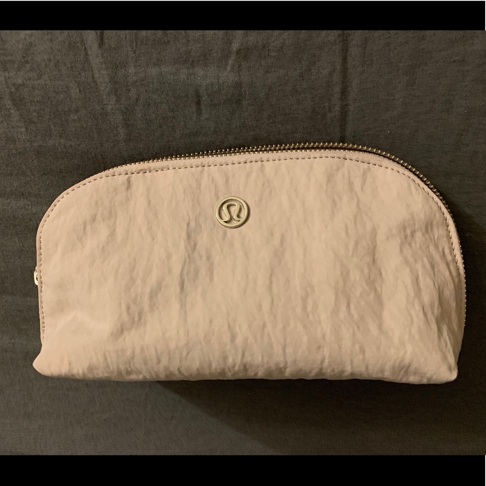 SOLD!! NWOT Lululemon Sun Up Sun Down pouch